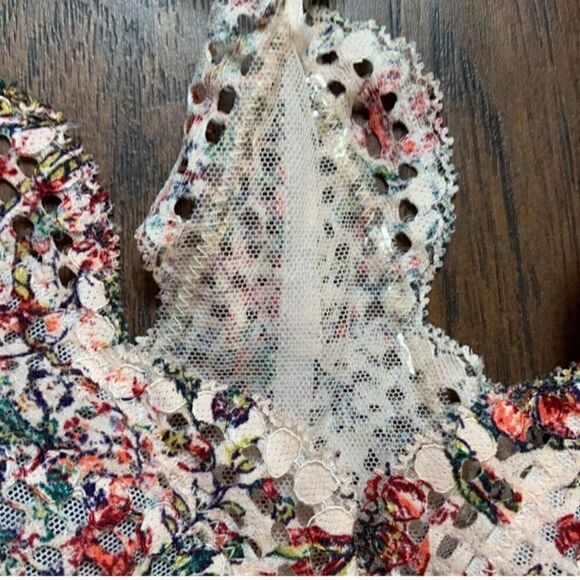 Victoria Secret Floral Racerback Bra XSMALL - Picture 4 of 8